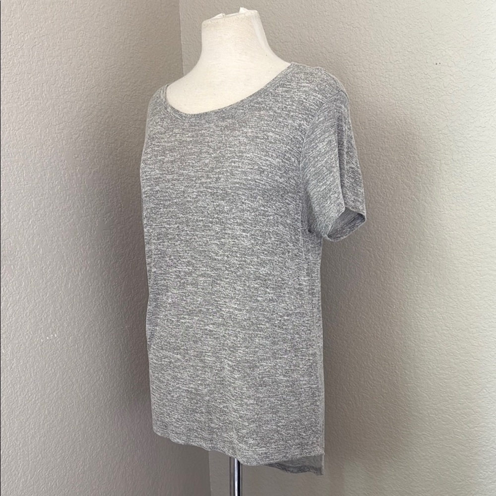 Market & Spruce Gray Women's Top